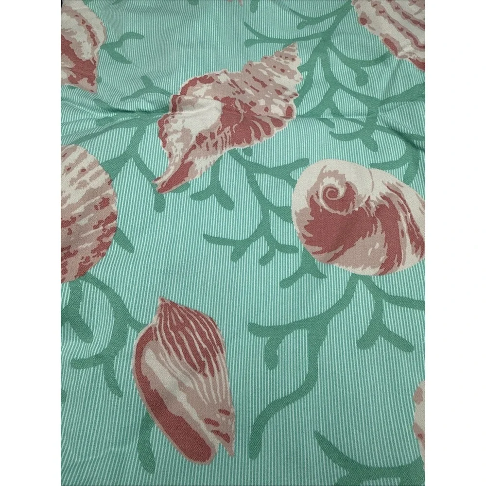 P Kaufmann rectangular tablecloth